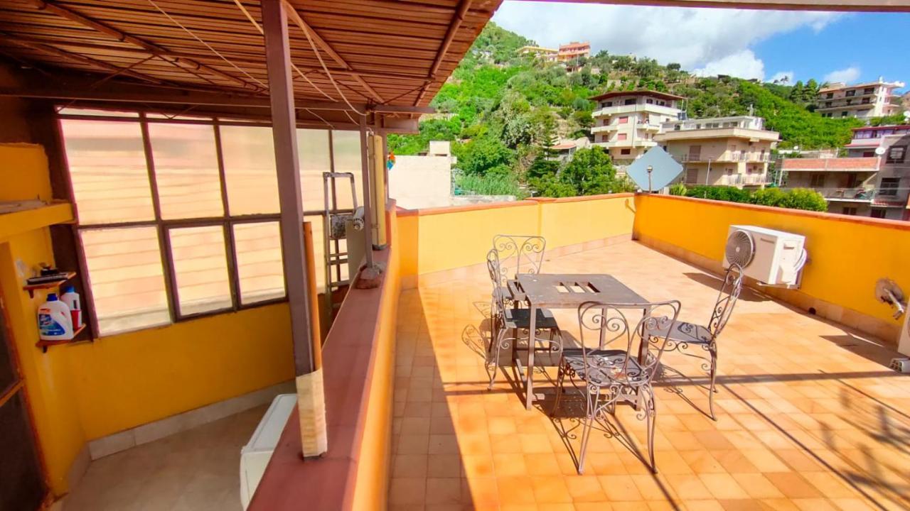 Casa Soprano Da Anita Villa Messina Exterior photo